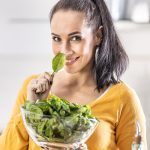 Know the Best 8 Health Benefits of Eating Spinach Nutritional benefits of spinach
